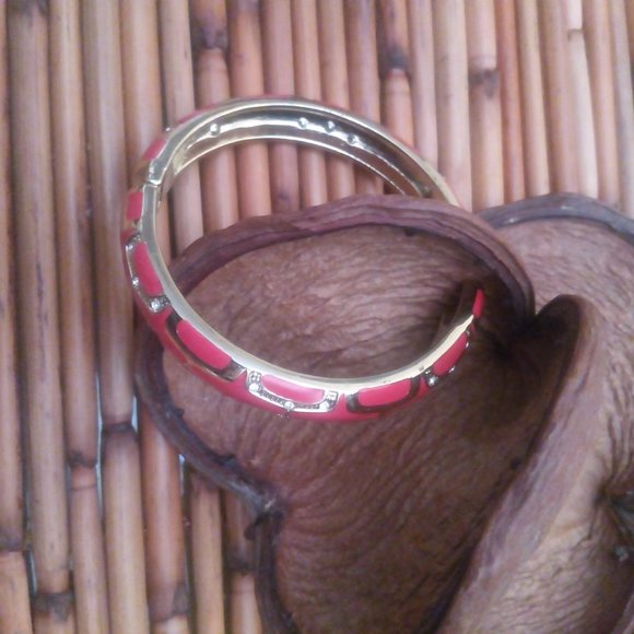 Pink and Gold Click Hinged Enamel Bracelet - Picture 11 of 16